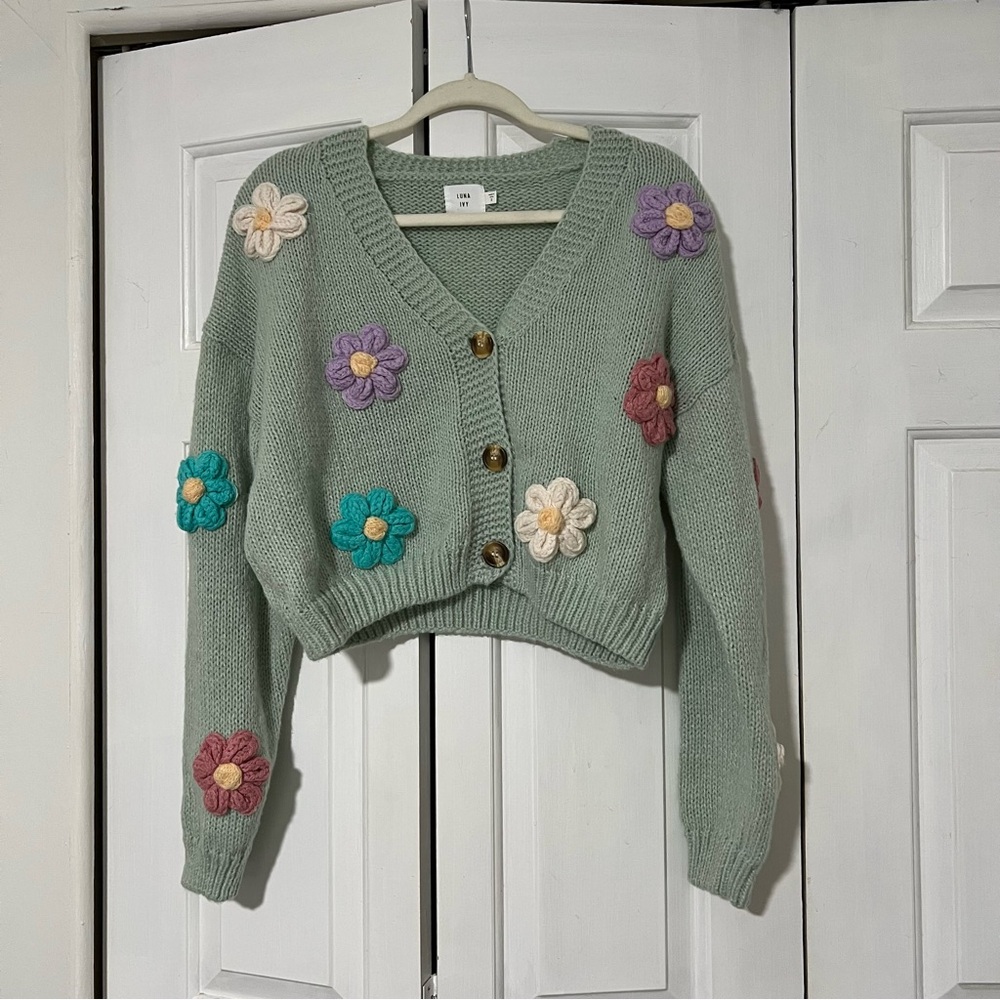 NWOT Luna Ivy Cardigan